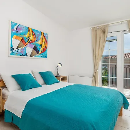 Prázdninový dům Luxurious In Kornić