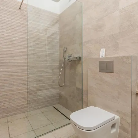 Luxurious In Prázdninový dům Kornić