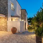 Holiday home Luxurious In *