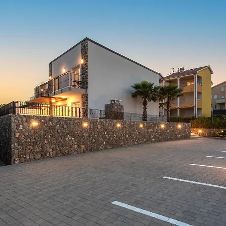 Holiday home Luxurious In *